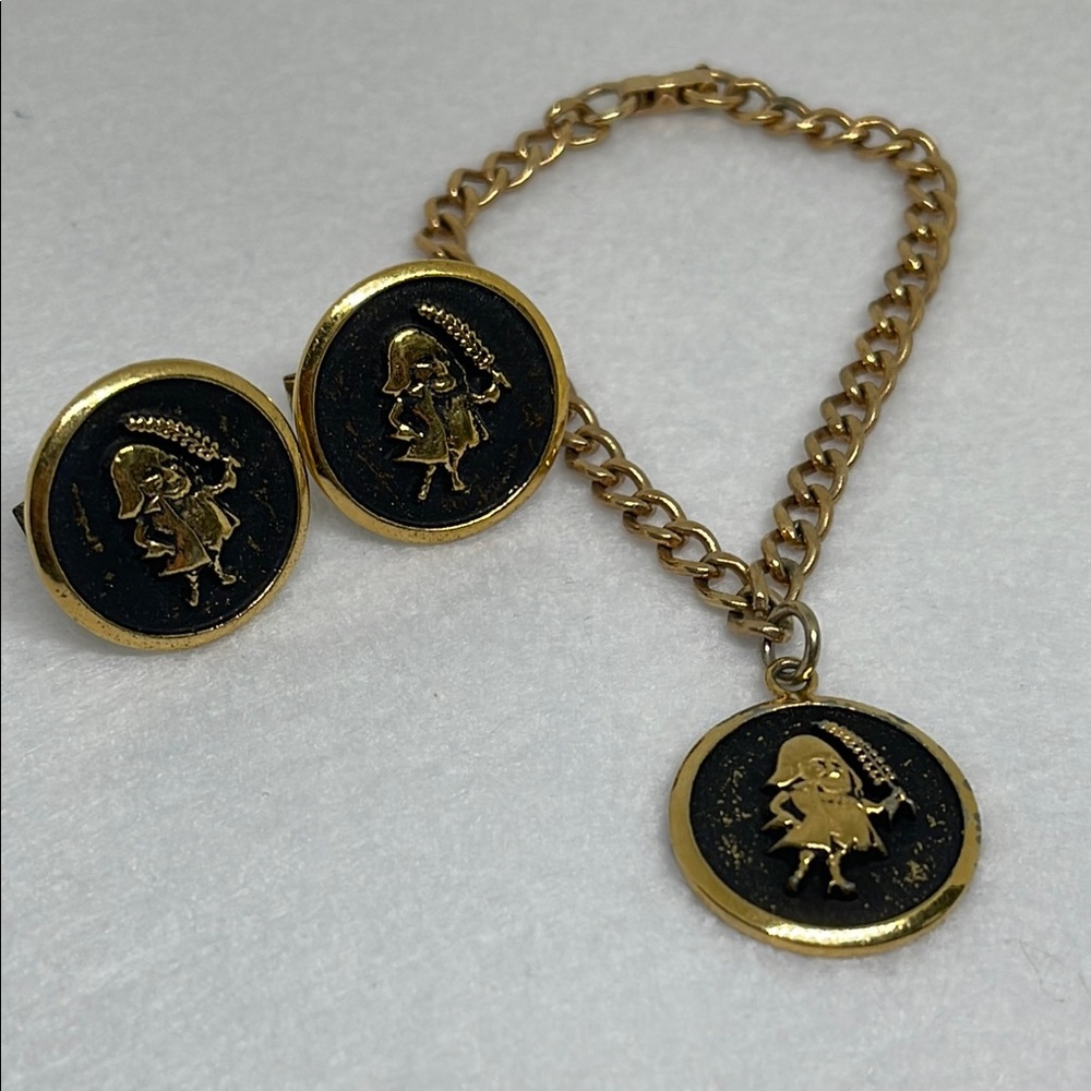 Vintage Gold tone and Black Charm Bracelet and cufflink Set